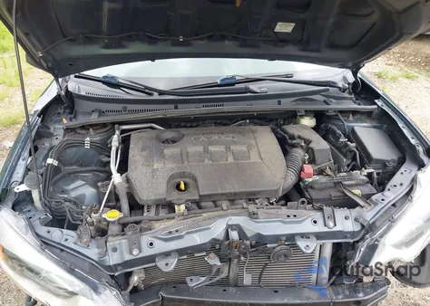 2016 Toyota Corolla Le z USA, uszkodzony, nr VIN 2T1BURHE4GC671124